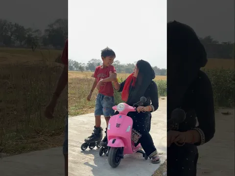 Mummy ne scooty se mujhe pakad liya #shorts #advik #viral #skating