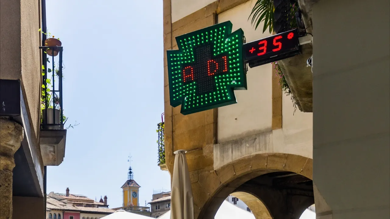 La primera onada de calor de l’estiu arriba a Osona