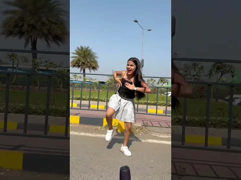 Me hu ek sharara♥️🔥#kashishpatel #trendingshorts #shortsvideo #dancesteps #duetdance #viral