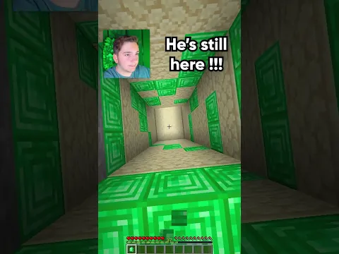 I Stole Villager's Emerald😨 #shorts #minecraft