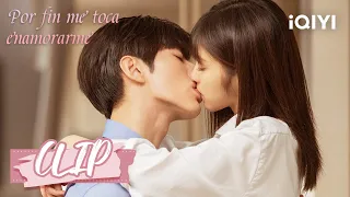LinXinyi se pone la camiseta de su novio y le besa | Por fin me toca enamorarme | iQIYI Spanish