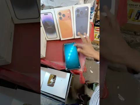 Chota Ladka iPhone📱free me lene aaya hai 🤯😍 #shorts #viral #iphone #gadgets