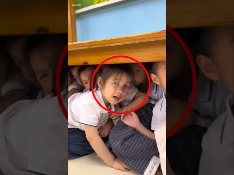 unbelievable. Teacher saves students from kidnapping. 😟 #shortsvideo