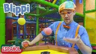 Blippi aprende los cinco sentidos | Aprende con Blippi | @BlippiEspañol | Moonbug Kids