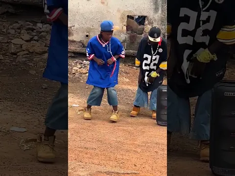 50cent is teaching 2pac how to dance Cripwalk