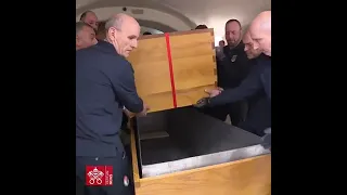 In memoriam Benedikt XVI. - Die Bestattung