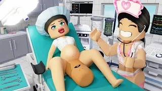 I GAVE BIRTH AT A ROBLOX HOSPITAL!!