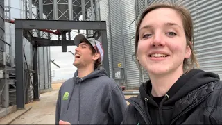 Make Sure You Do Your Grain Leg Squats!! - Chet Larson @LarsonFarms