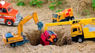 Fantastic RC Rescue tractors and excavators😍 20 minutes with funny cars toy videos | Kudo Kids Toys