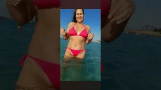 Hi