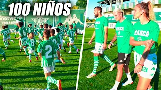 100 NIÑOS VS 3 FUTBOLISTAS PRO en un PARTIDO de FÚTBOL