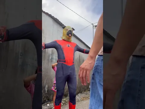 स्पाइडरमैन ने छोटी को बचा लिया #comedy #trending #viral #funny #facts #reels #shorts