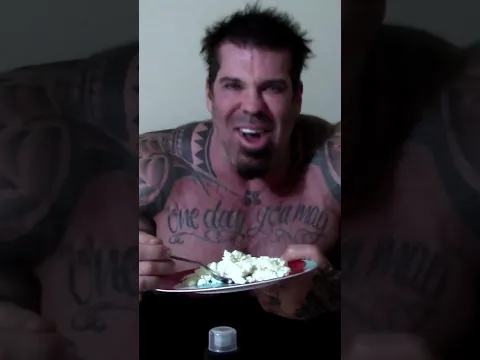 Look at this MONSTER CHEST! Almost 300LBS! 𝐖𝐇𝐄𝐑𝐄'𝐒 𝐘𝐎𝐔𝐑 𝐆𝐎𝐀𝐋 𝐀𝐓?! #richpiana  #5percentnutrition