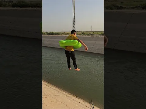 حسوني يجيت بالمشروع الكبير بطريقة عجيبة شوف شلون😅 #اكسبلور #ضحك #comedy #funny #shorts #داوودالمهاجر