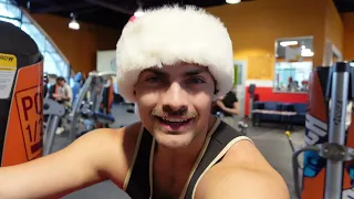 MERRY LIFTMAS | CHRISTMAS VLOG