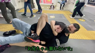 【神回】ホームに鳴り響く非常ベルの音…過去一抵抗する疑いがある男　ドキュメンタリー　リアル