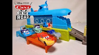 Cars on the Road Car Wash Color Changers Playset