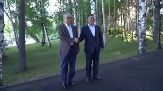 Как президенты Узбекистана и Казахстана на теплоходе любовались озером Иссык-Куль