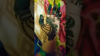 Bombhaat! - Mehindhi Flower Design #awesome