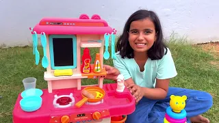Heera 💎 and Tanya shared their toys 🧸 #thelambafamily 