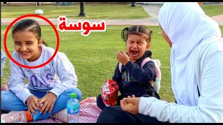 في بيتنا سوسة 😏.. تنقل الكلام لأمها وتخليها تزعل على بناتها ! 😐 سوالف بناتي
