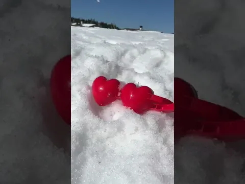 More hearts for everyone ❤️ #snow