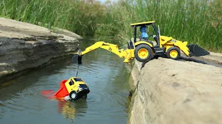 Truck And Tipper Accident River Pulling Out JCB ? Mahindra Tractor |  CS kids Toy