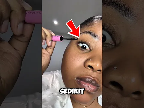 Gadis ini Lagi Pakai Maskara, Tiba-Tiba Terjadi Hal yang Bikin Panik‼️😱 #shorts #viralshorts
