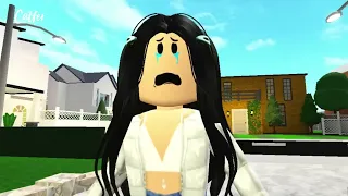 La EX NOVIA de Erick REGRESA | Quiere volver con él? 😱 🙄 Mamá vs Roblox