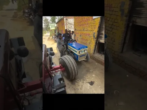 Mini Swaraj vs Mahindra tractor ki   front tyre size ☠️#youtubeshorts #swaraj #mahindra
