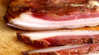 Não compre mais bacon, faça bacon de verdade e venda. Muito mais gostoso e barato. Receita
