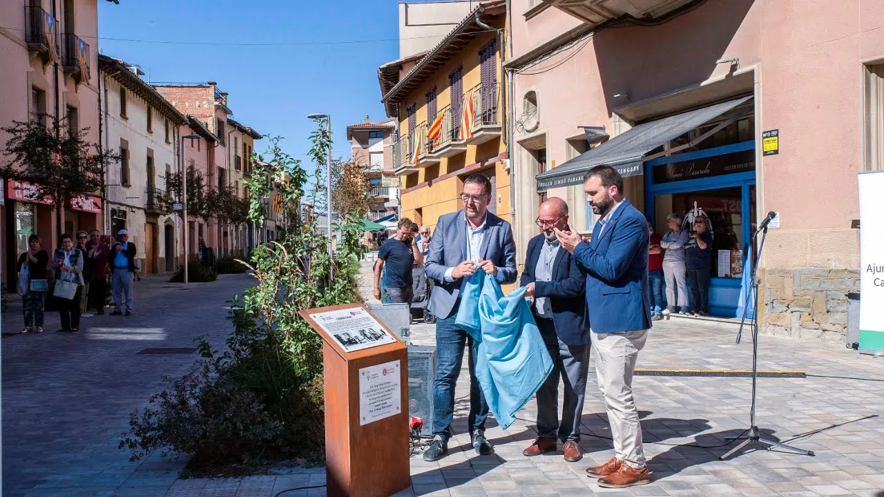 S’inaugura oficialment el carrer Gran de Calldetenes