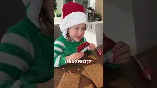 Me and my evil twin have a gingerbread competition 😈 #shorts #romeoeats #gingerbread #holidays