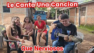 El Niño De Oro Le Intenta Tocar El Corazón A Una Bella Señorita 😍