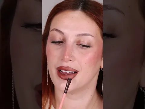 Lip Hack 2025 VS 2026 With Lea Sleiman