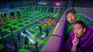 S'infiltrer Toute Une Nuit Dans Un Trampoline Park !