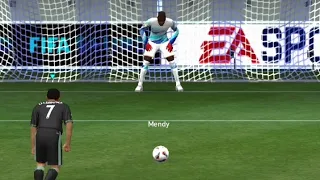 JOGANDO FIFA MOBILE COM MEMES🤣😂