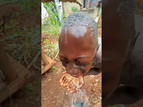 Al fin se bañó el niño Tengue 🤣