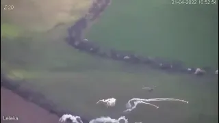 Попався! Російський вертоліт безуспішно тікає від українських захисників
