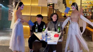 抢我的东西？给你展示一下我的绝活吧#汉服 #猫猫小可爱 #全网最帅开酒猫