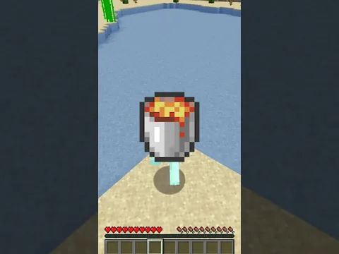 Minecraft, pero el AGUA es LAVA | #Shorts