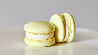 The best Macaron Recipe | A simple guide on how to make macarons