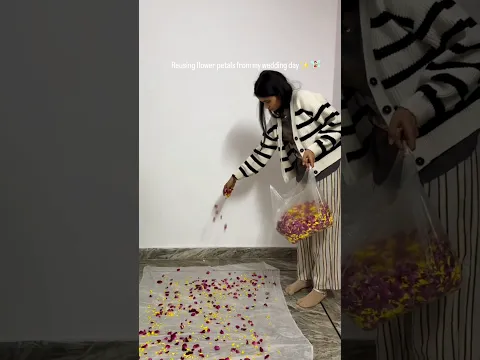 This girl makes amazing sarees out of flowers |#shortvideo