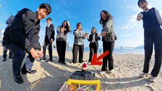 광안리 해수욕장에서 사탕 선물하기!