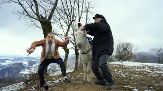 კეთილები - "აფოლოჯაიზ/ბოდიში მამითხოვია" (ტოპე და ტანჯულა) Ketilebi-apologize (Music Video)