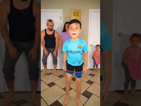 UN BAILE EN FAMILIA 😍 suscribete al canal #shorts