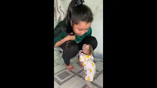 ZIM is cheered up by her sister when she can't find her brother
