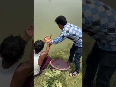 इनके अंदर भी जान होती है 🥲🙏#humanity #respect #helping #trending #viralvideo #youtubeshorts 🥲🙏