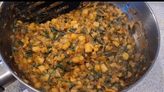 ఆలూ పాలక్ curry😋 simple and tasty Palak curry👌 chapathi & rice combination aloo palak😋 #aloopalak 