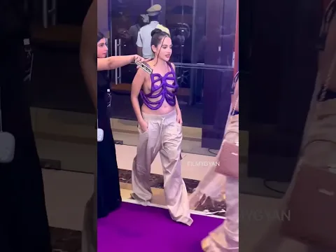 Urfi ki dress to dhekho 🔥💫 #urfijaved #reactionshorts #funnyexpression #shortsfeed